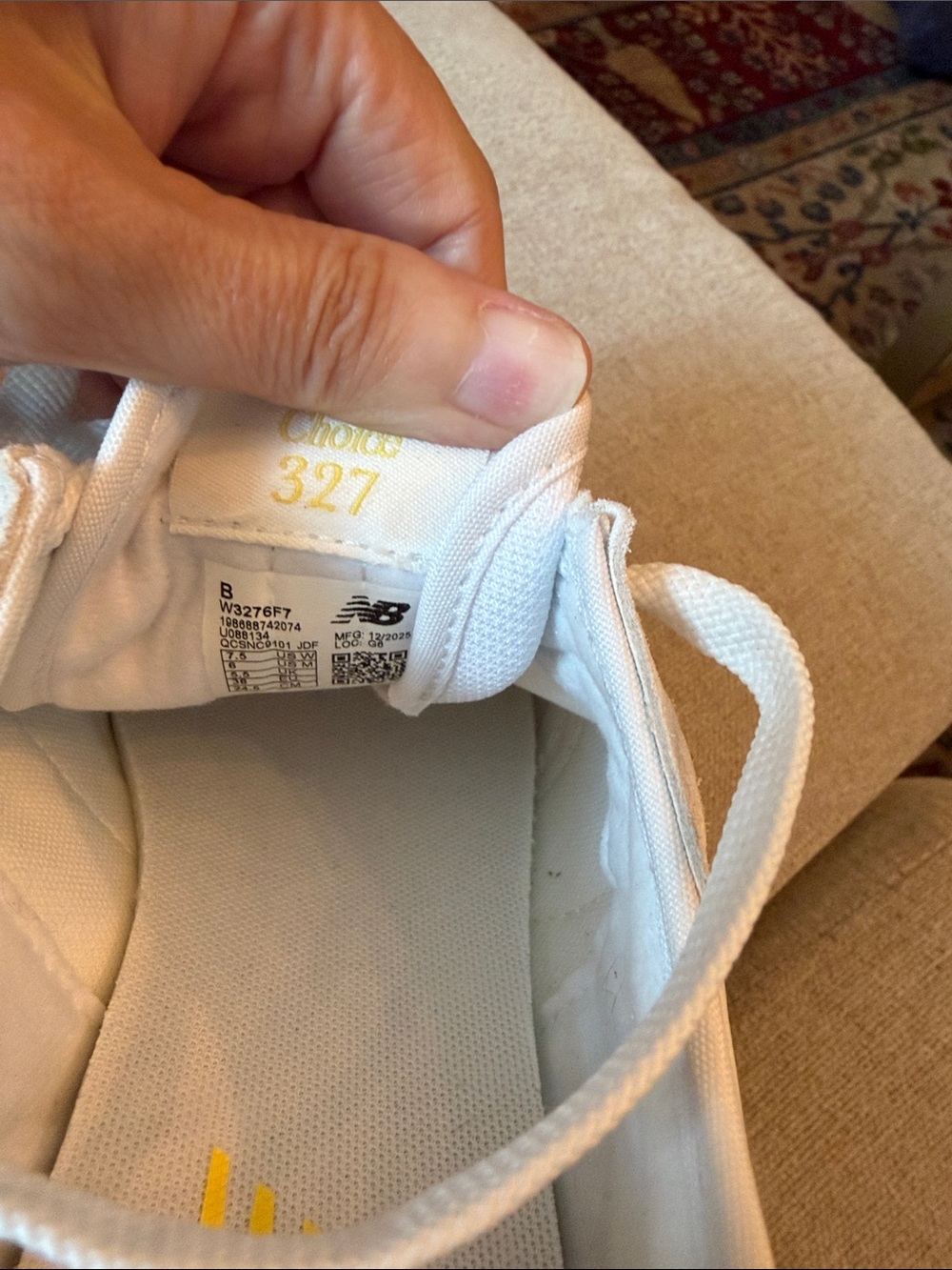 New Balance 327- size 7.5 - Picture 4 of 5